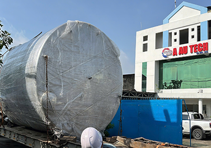Bàn giao lô hàng bồn chứa công nghiệp 58 khối cho khách hàng đúng tiến độ