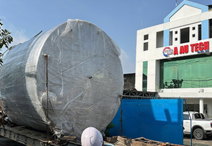 Bàn giao lô hàng bồn chứa công nghiệp 58 khối cho khách hàng đúng tiến độ