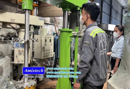 Máy sản xuất sơn giả đá