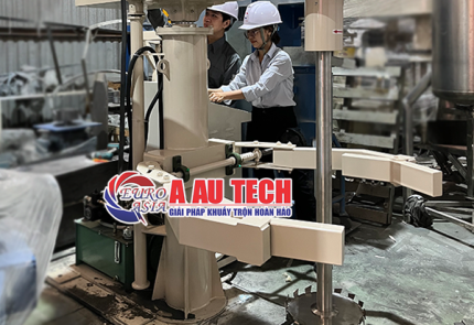 Máy khuấy sơn tay kẹp thùng 30HP – Giải pháp phân tán công suất lớn cho nhà máy sơn