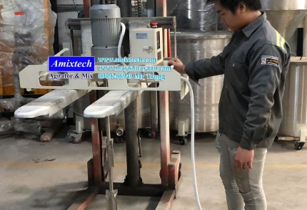 Máy khuấy gá thùng phuy, máy khuấy thùng ibc