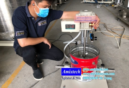 Máy khuấy khí nén hiện thị tốc độ 20L