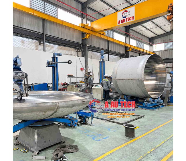 Gia công đánh bóng bồn inox