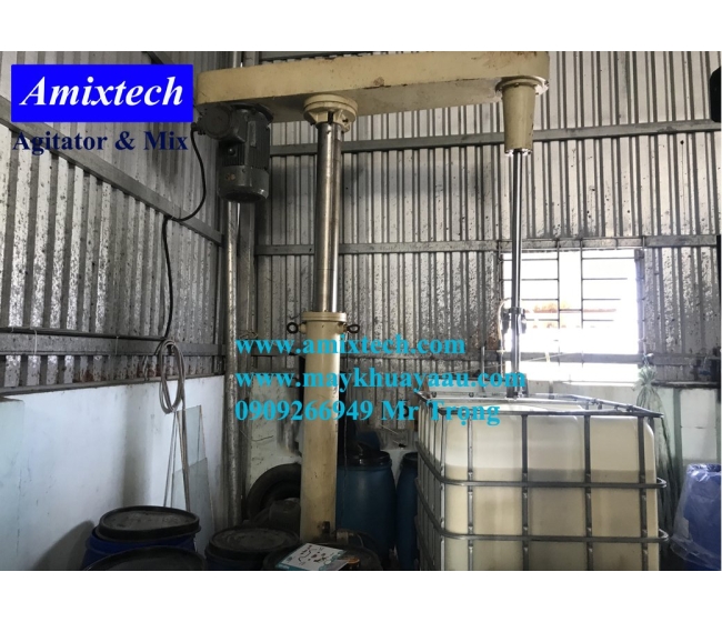 Máy khuấy keo 1000 lít thùng IBC 