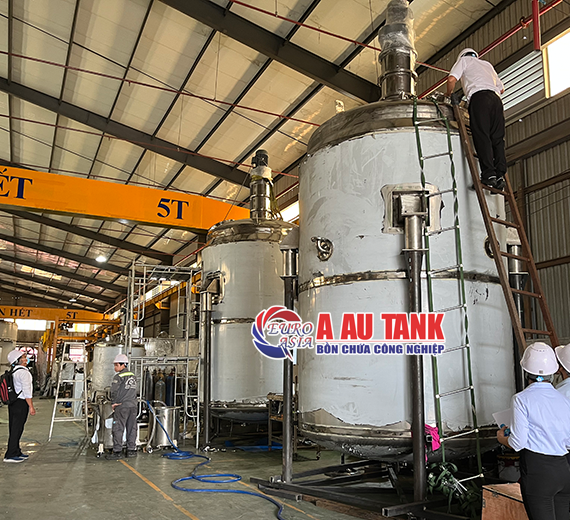 bồn khuấy công nghiệp 12 khối 3