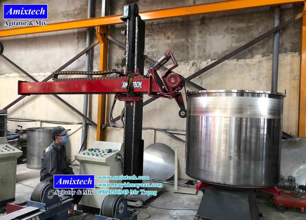 Đánh bóng inox
