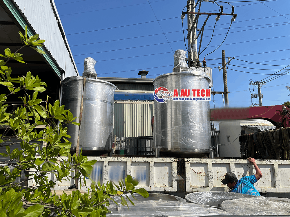 bồn khuấy hóa chất 1000 lít