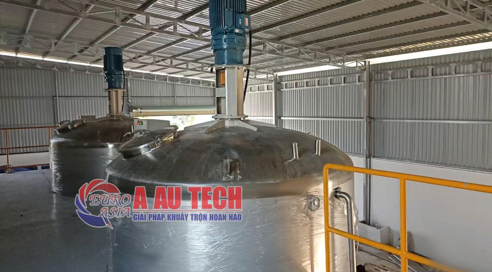 bồn khuấy chất tẩy rửa 2