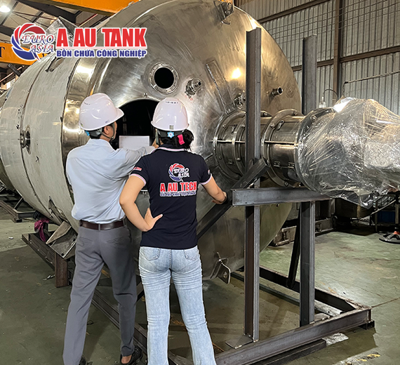 gia công bồn khuấy 6