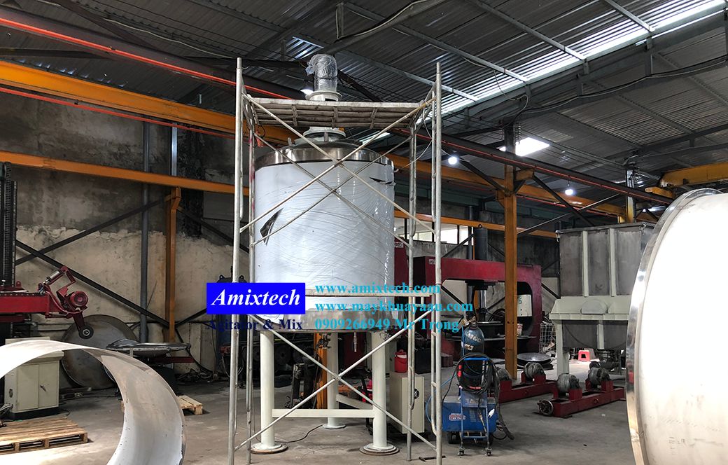 bồn khuấy gia nhiệt 2000 lít
