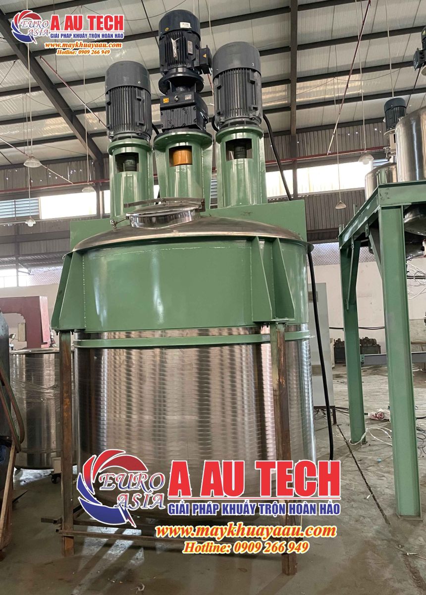 Bồn khuấy 3 trục