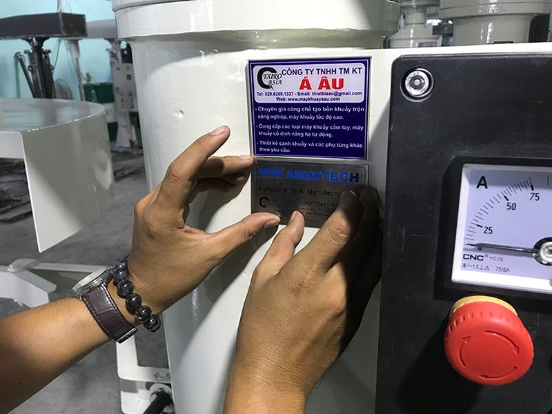 máy khuấy á âu