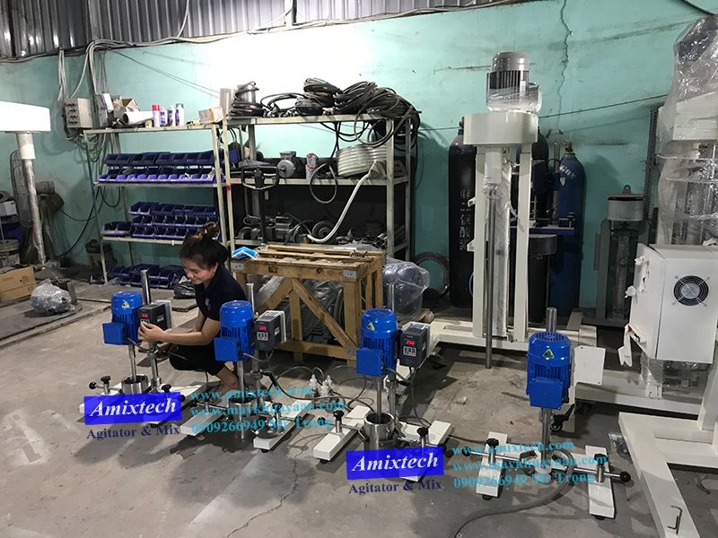 máy khuấy thí nghiệm 1-5 lít