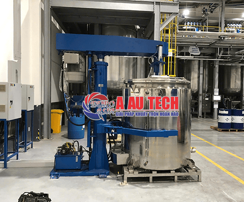 máy khuấy sản xuất dầu nhớt 2000 lít