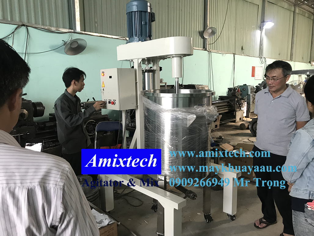 máy khuấy sơn dầu 200 lít