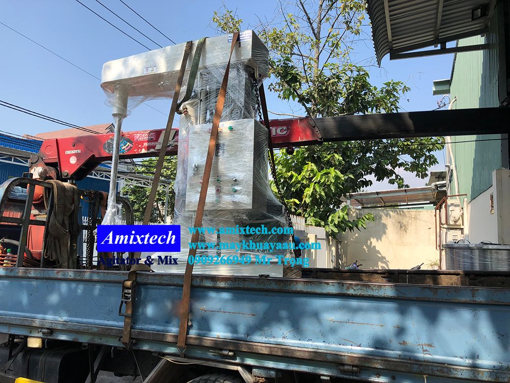 máy khuấy phân bón 500 lít