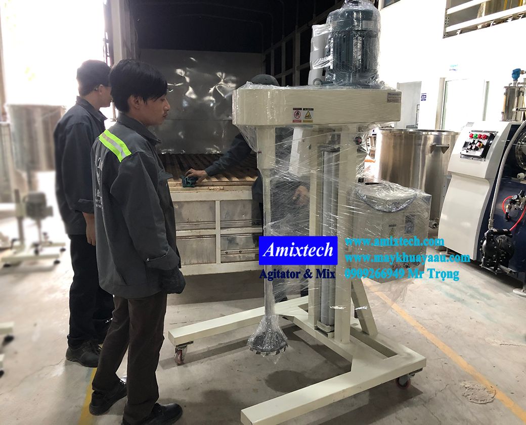 hình ảnh giao hàng máy khuấy sơn 200 lít