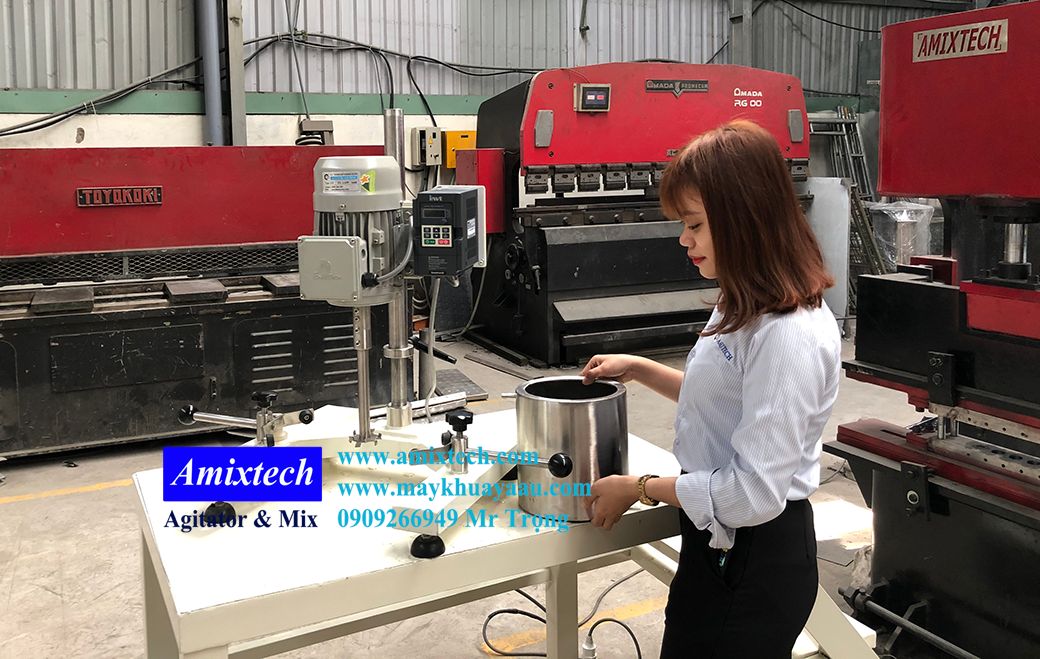 máy khuấy sơn để bàn