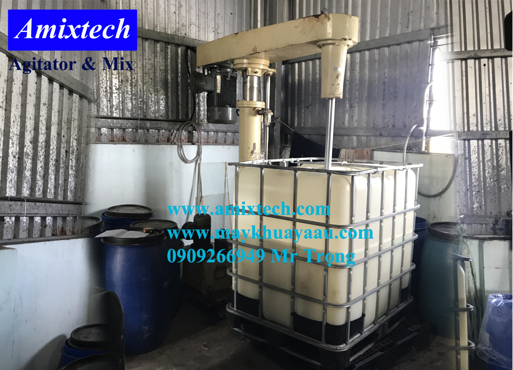 máy khuấy 1000 lít