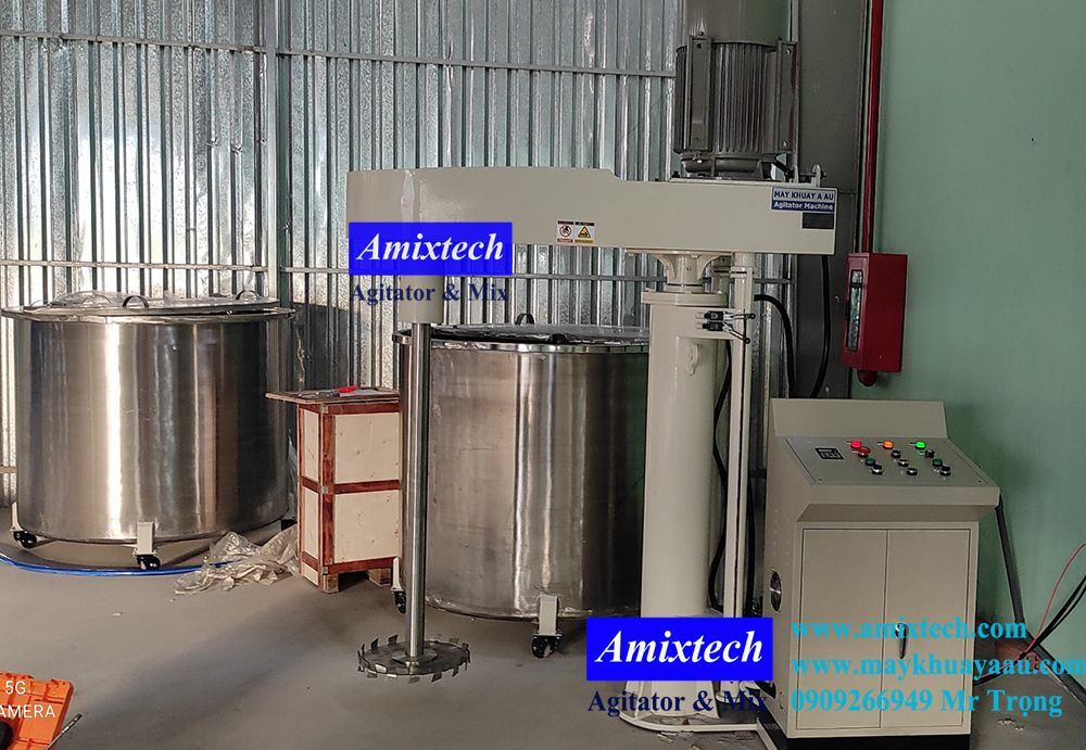 máy khuấy trộn tốc độ cao