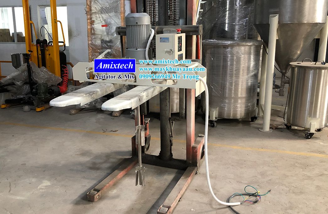 máy khuấy hóa chất gá thùng inc 1000 lít