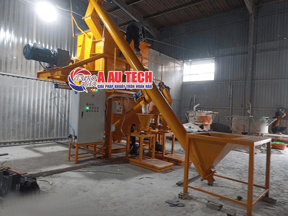 máy trộn bột trét 2 tấn 2