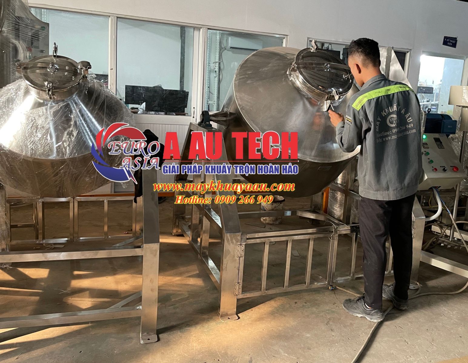 may tron bot thuc pham