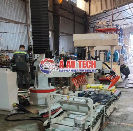 Robot gắp xếp bao lên pallet tự động